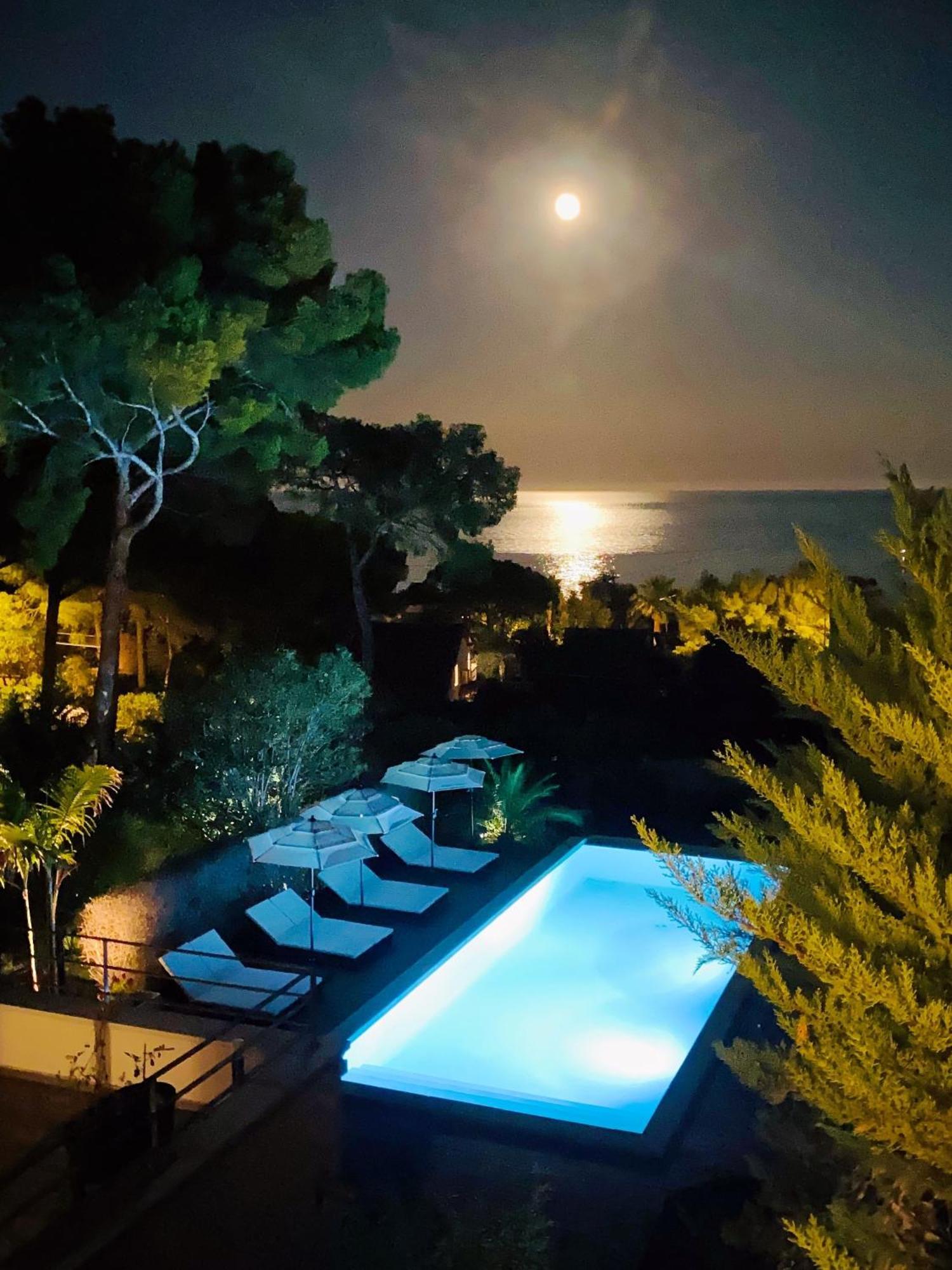 Villa Mediterranea Les Issambres Bagian luar foto