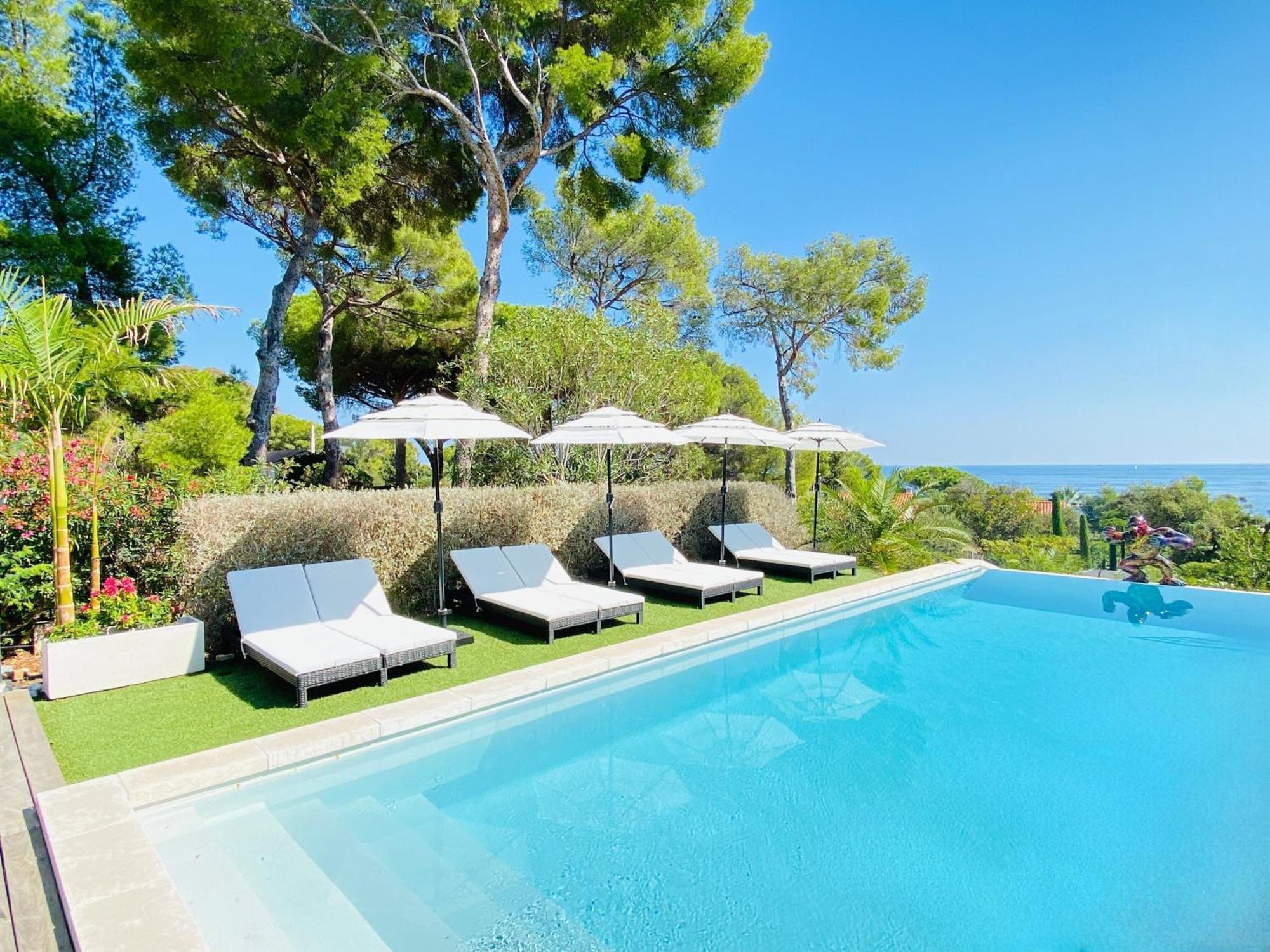 Villa Mediterranea Les Issambres Bagian luar foto
